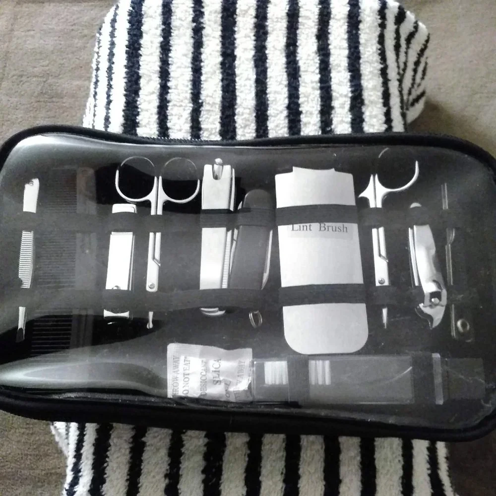 Grooming Kit - Picture 10 of 12